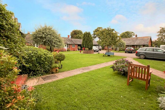 2 Bedroom Terraced House To Rent In Alton Priors, SN8