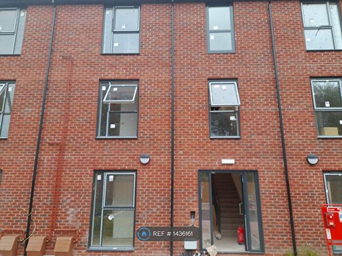 2 Bedroom Flat To Rent In Lapwing Close, Partington, Manchester, M31