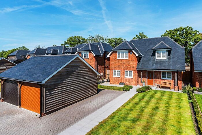 4 Bedroom Detached House For Sale In Oldencraig Mews, Lingfield, Surrey, RH7