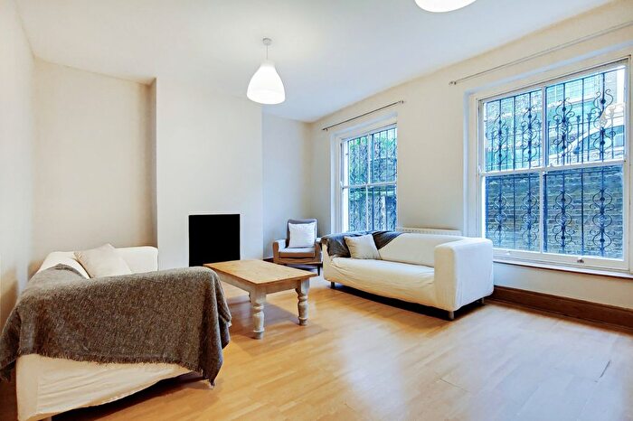 2 Bedroom Flat To Rent In Oakley Road, Islington, N1
