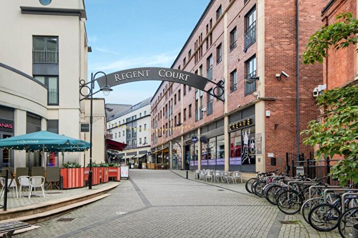 2 Bedroom Apartment For Sale In Livery Street, Leamington Spa, CV32