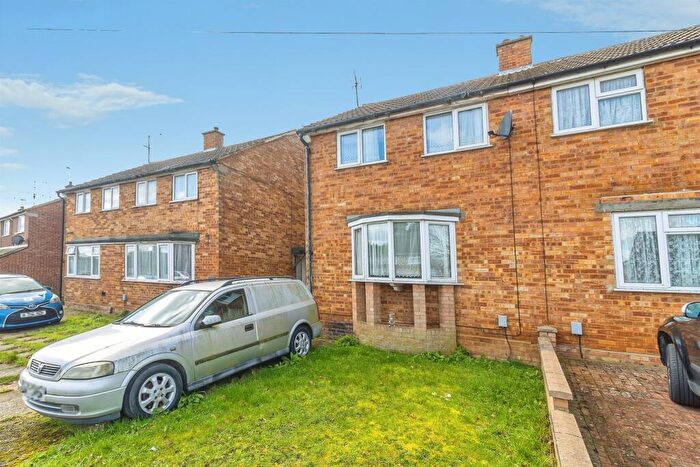 3 Bedroom Semi Detached House For Sale In Townfield Road, Flitwick, Bedford, MK45