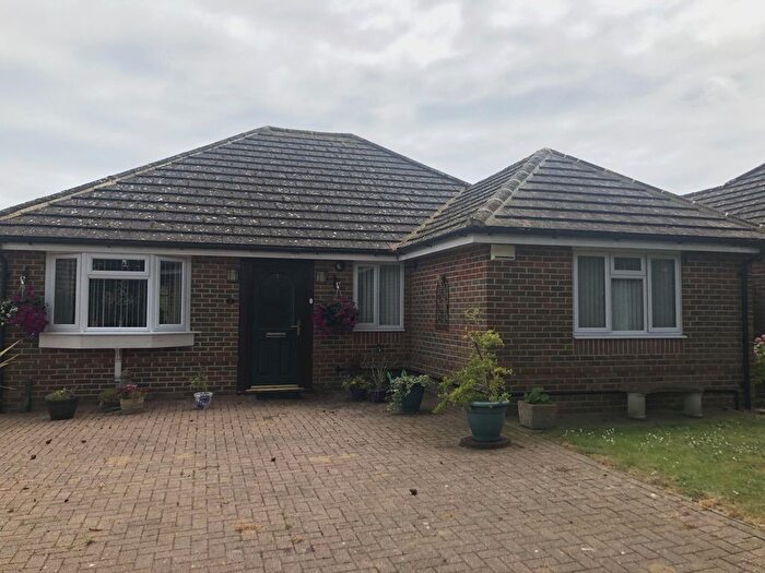 3 Bedroom Detached Bungalow To Rent In Beauxfield, Whitfield, CT16