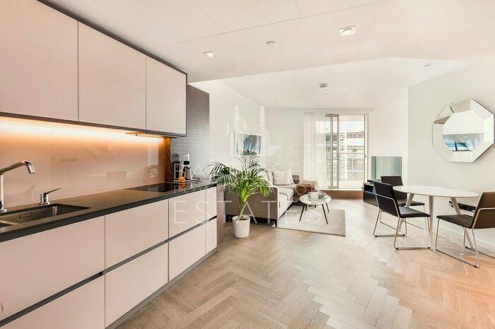 1 Bedroom Flat To Rent In L-, Circus Road West, Battersea, SW11