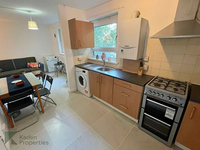 4 Bedroom Flat To Rent In Eversholt Street, Ucl/Euston, NW1