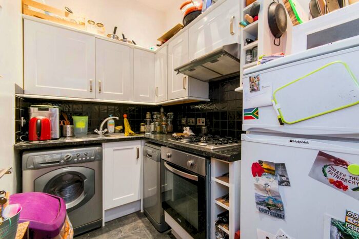 1 Bedroom Flat To Rent In Louvaine Road, Clapham Junction, London, SW11