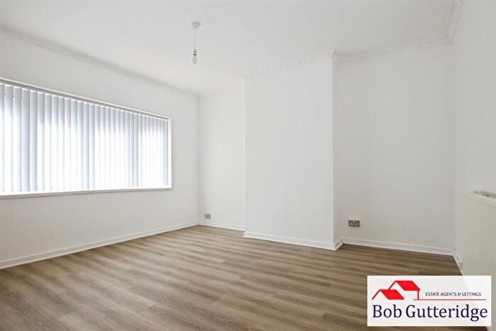 2 Bedroom Apartment To Rent In Hanbridge Avenue, Bradwell, Newcastle, ST5