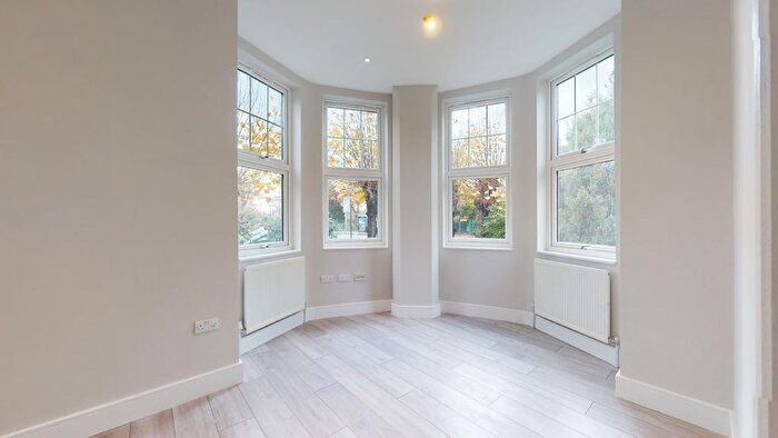 1 Bedroom Flat To Rent In Boston Road, Hanwell, London, W7