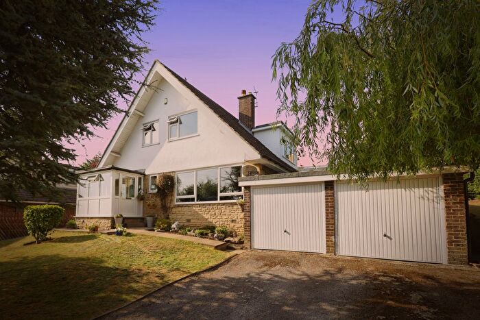 4 Bedroom Detached House For Sale In Summerfield Grove, Baildon, Shipley, BD17