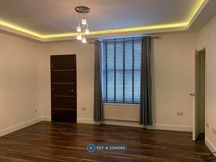 3 Bedroom Flat To Rent In Inverurie Road, Bucksburn, Aberdeen, AB21