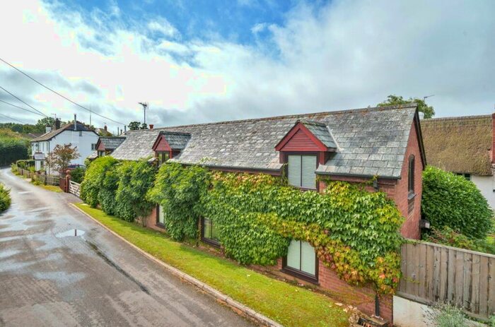 4 Bedroom Barn Conversion For Sale In Aylesbeare, Devon, EX5