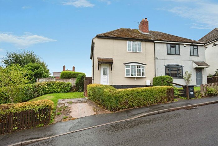 3 Bedroom Semi Detached House For Sale In Hilton Road, Tividale, Oldbury, B69