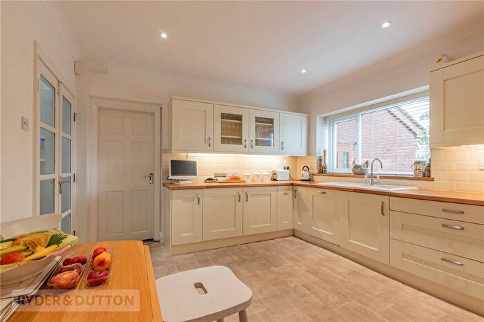 4 Bedroom Detached House For Sale In Oldham Road, Grasscroft, Saddleworth, OL4