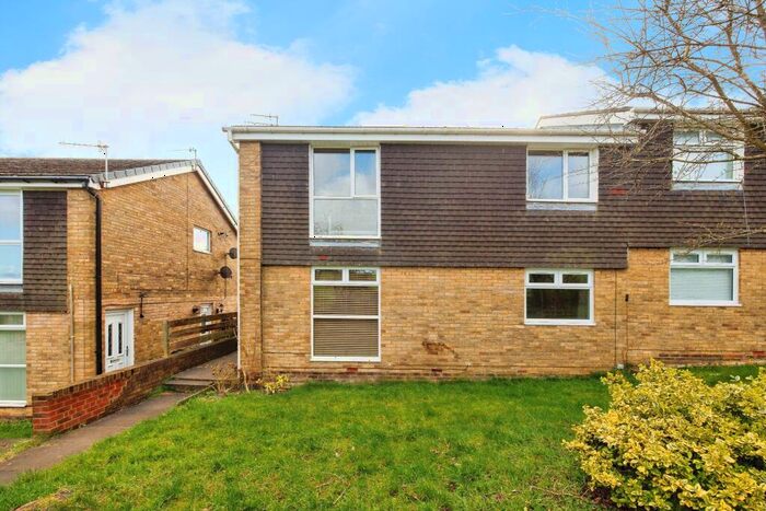 2 Bedroom Flat To Rent In Dunnock Drive, Sunniside, Newcastle Upon Tyne, NE16