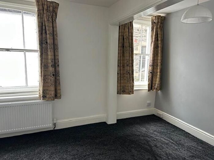 3 Bedroom Flat To Rent In Church Street, Knighton, LD7
