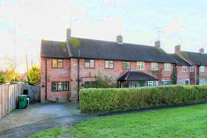 4 Bedroom Semi-Detached House To Rent In Collet Road, Kemsing, Sevenoaks, TN15
