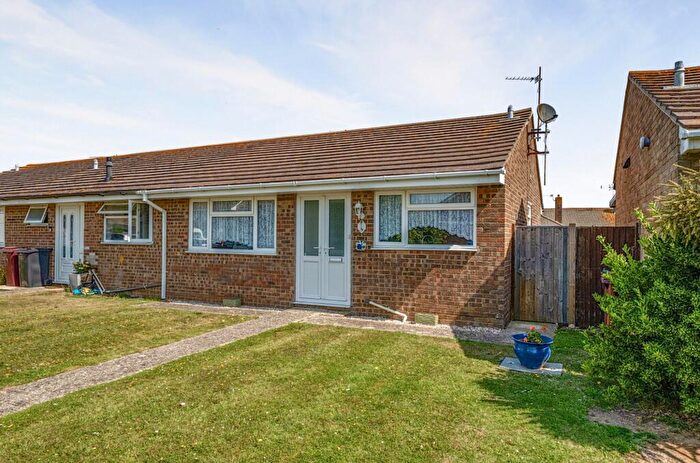 2 Bedroom Semi-Detached Bungalow For Sale In Slattsfield Close, Selsey, PO20