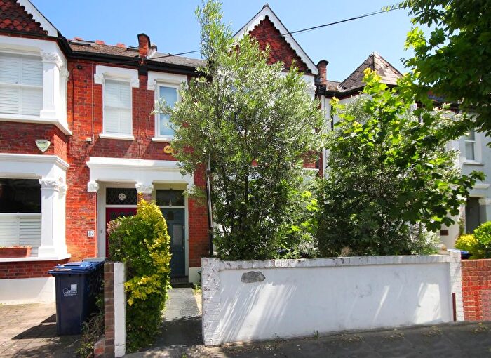 5 Bedroom Property To Rent In Maldon Road, London, W3