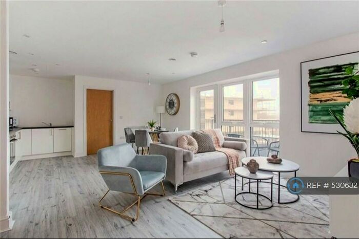 2 Bedroom Flat To Rent In Blackthorn Apartments, Luton, LU1