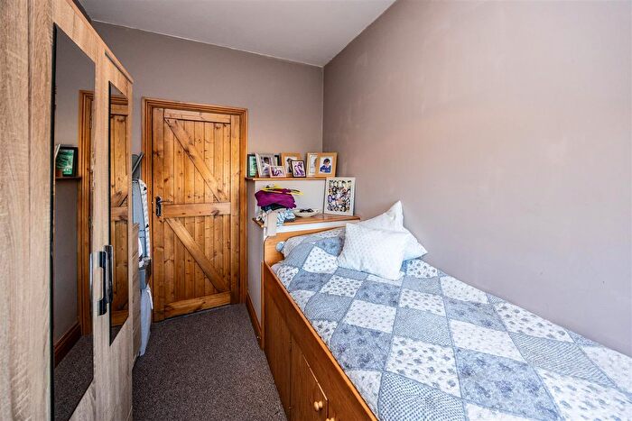 2 Bedroom Semi Detached House For Sale In Ravensknowle Road, Dalton, Huddersfield, HD5