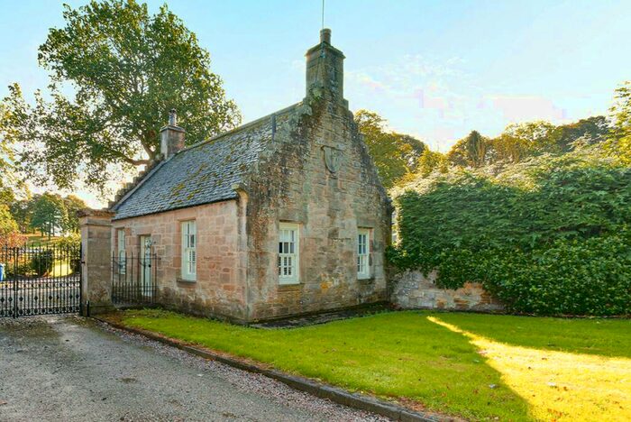 3 Bedroom Detached House For Sale In The Gate House, Whitemoss Road, Kirknewton, EH27
