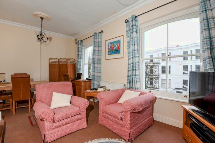 2 Bedroom Flat To Rent In Belgrave Gardens, St Johns Wood, London, NW8