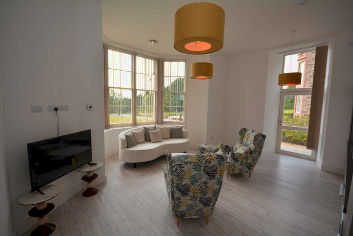 2 Bedroom Ground Flat To Rent In Great Glen Place, Inverness, IV3