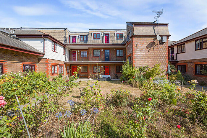 2 Bedroom Apartment For Sale In Southend House, Eltham, SE9