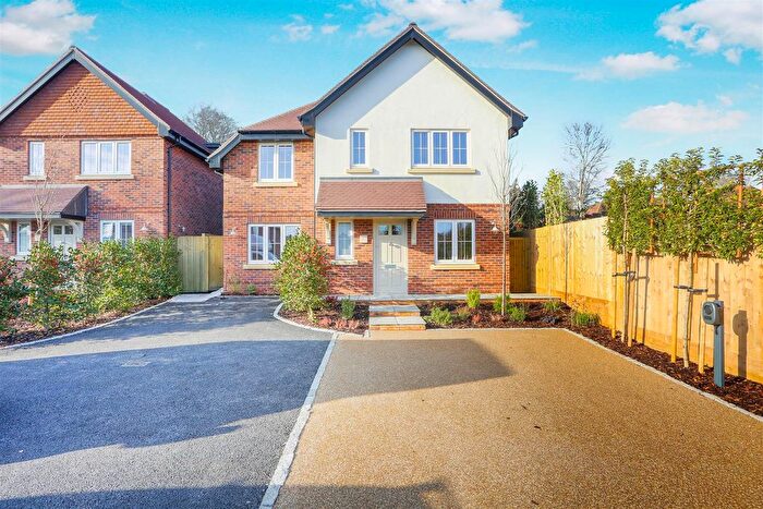 4 Bedroom Detached House For Sale In Amberwood Grove, Off Downs Wood, Epsom Downs, KT18