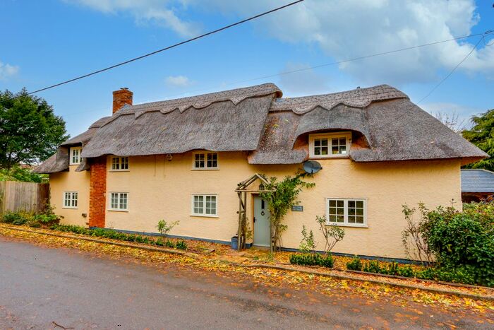 3 Bedroom Cottage To Rent In Riseley Road, Keysoe, Bedford, MK44
