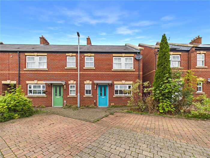3 Bedroom End Of Terrace House To Rent In Gate Reach, Exeter, EX2
