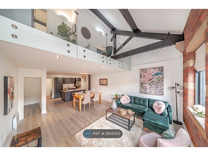 2 Bedroom Flat To Rent In Conditioning House, Bradford, BD1