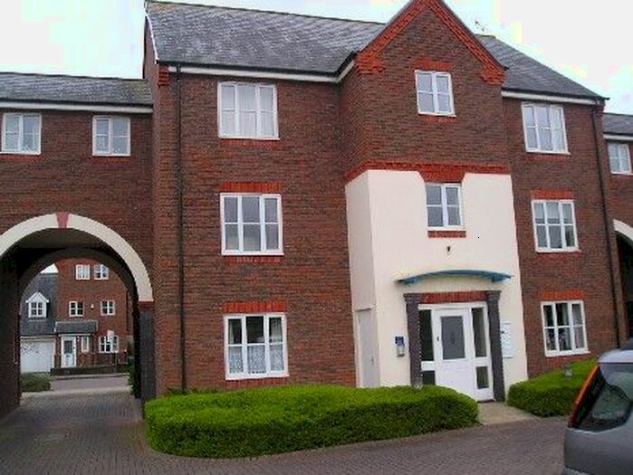 2 Bedroom Flat To Rent In Shearwood Road, Peatmoor, Swindon, SN5
