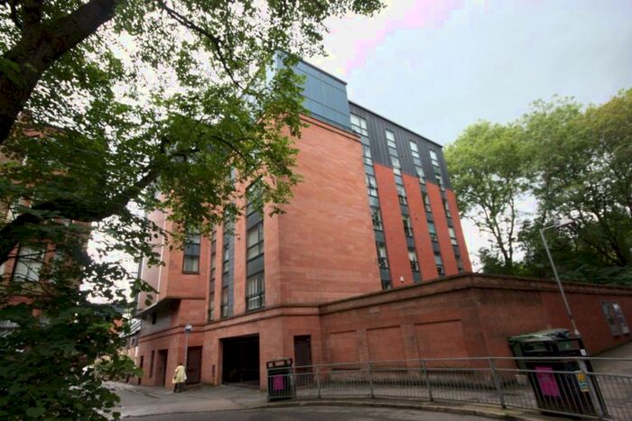 2 Bedroom Flat To Rent In Flat / Hayburn Lane, G12