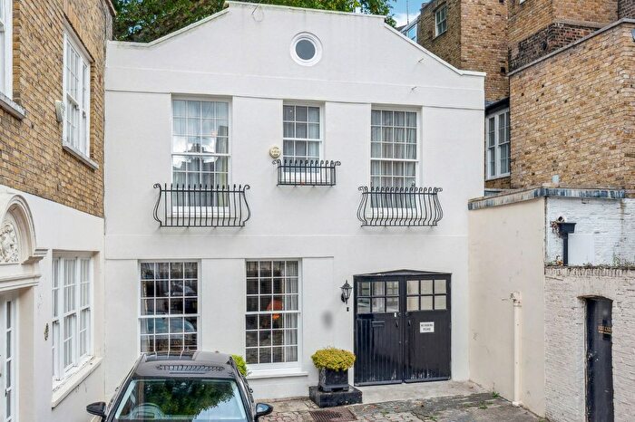 3 Bedroom Mews For Sale In Ebury Mews East, Knightsbridge, SW1W