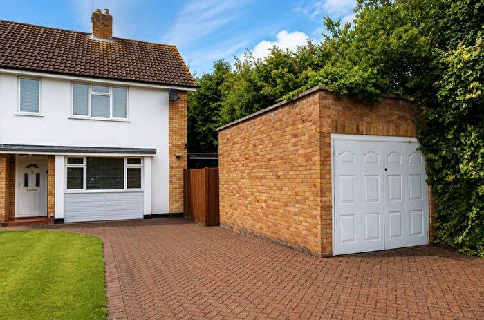 3 Bedroom Property To Rent In Silverhurst Drive, Tonbridge, TN10