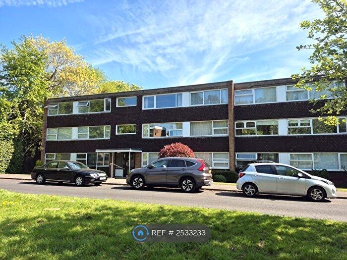 2 Bedroom Flat To Rent In Lichfield Road, Sutton Coldfield, B74