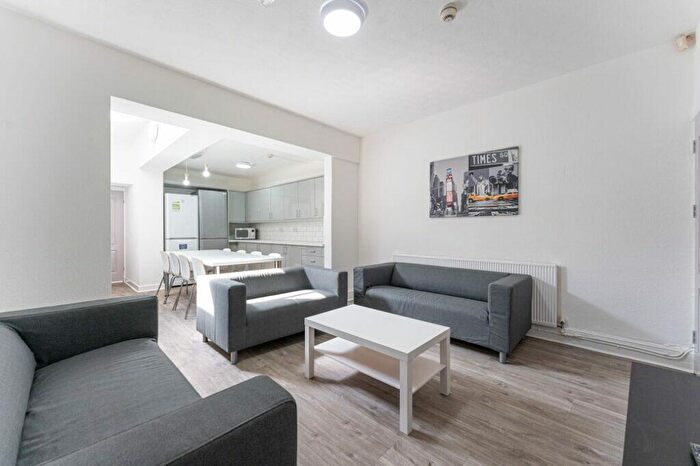 8 Bedroom Terraced House To Rent In Tiverton Road, Selly Oak, Birmingham, B29