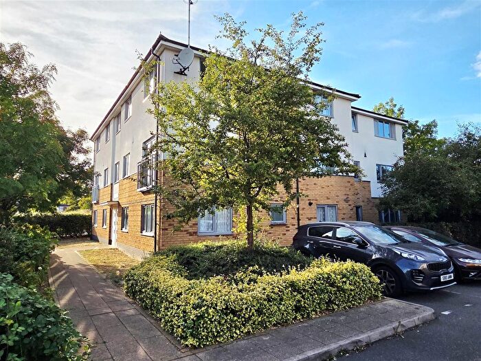 2 Bedroom Flat To Rent In Broadmead Road, Northolt, UB5