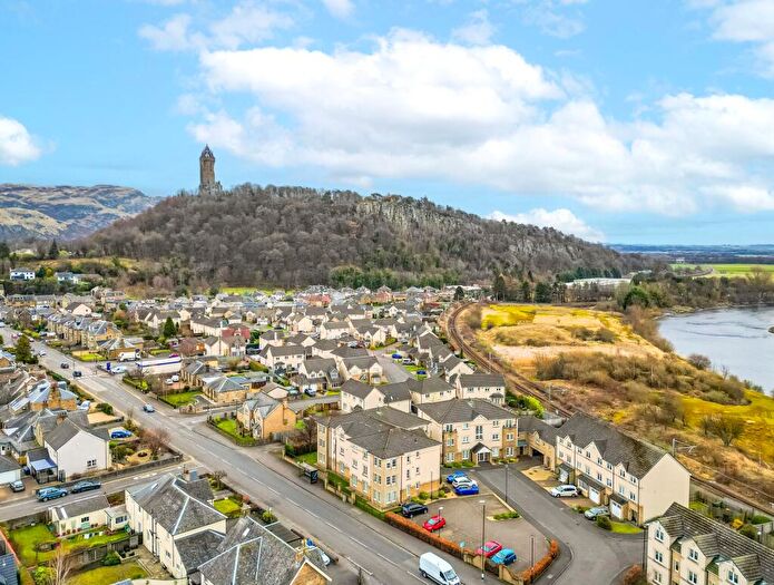 3 Bedroom Flat For Sale In Blenheim Court, Stirling, FK9