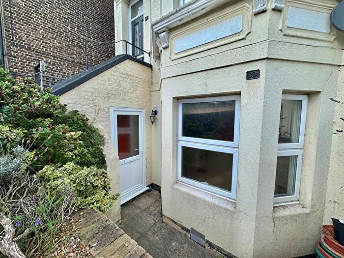 2 Bedroom Flat To Rent In Canterbury Road, Margate, Kent, CT9