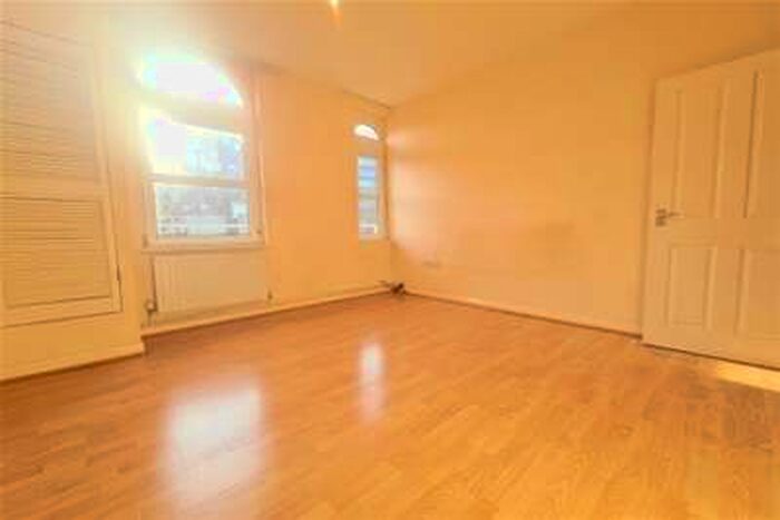 1 Bedroom Flat To Rent In Garratt House, Woolwich, SE18