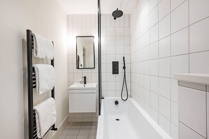 2 Bedroom Flat For Sale In The Drill Hall, Mile End Road, Stepney, London, E1