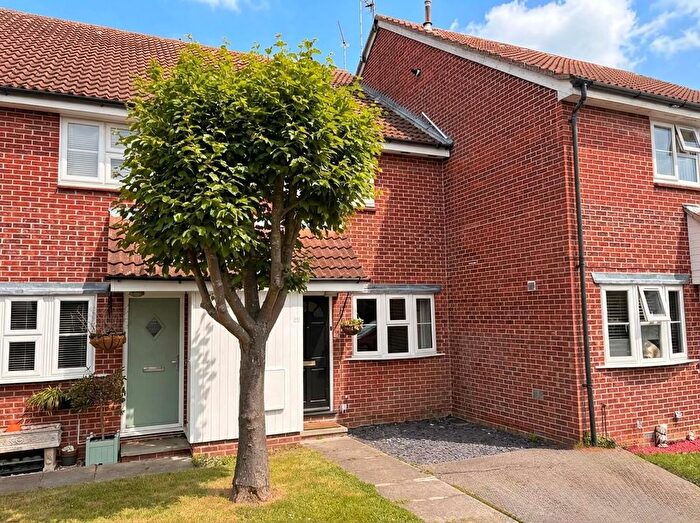 1 Bedroom Terraced House To Rent In Arundel Way, Billericay, CM12