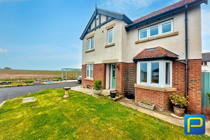 4 Bedroom Detached House For Sale In Kings Field, Seahouses, Northumberland, NE68
