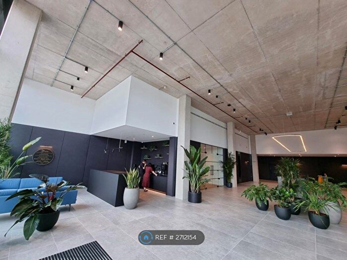 2 Bedroom Flat To Rent In Wharf End, Trafford Park, Manchester, M17