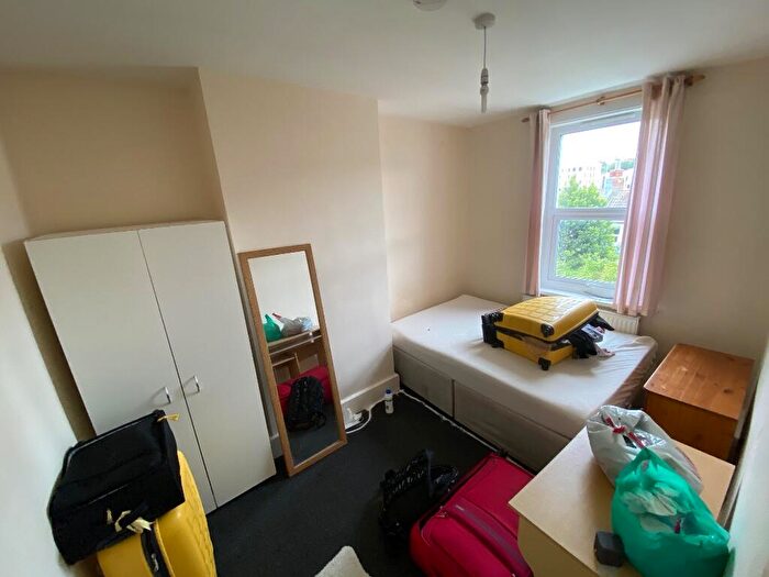 1 Bedroom Terraced House To Rent In Buller Road, BN2