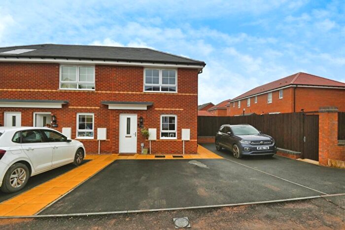 2 Bedroom End Of Terrace House For Sale In Harville Close, Tamworth, B78