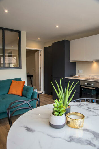 1 Bedroom Flat To Rent In Lower Stone Street, Maidstone, ME15
