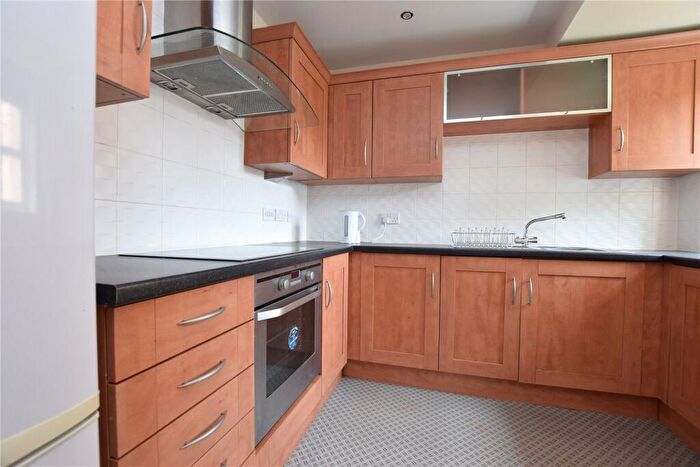 2 Bedroom Apartment To Rent In Montgomery Avenue, Far Headingley, Leeds, LS16